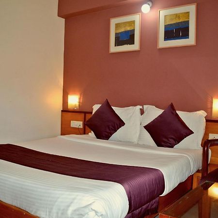 Sukh Hotel - Juhu Mumbai Eksteriør bilde