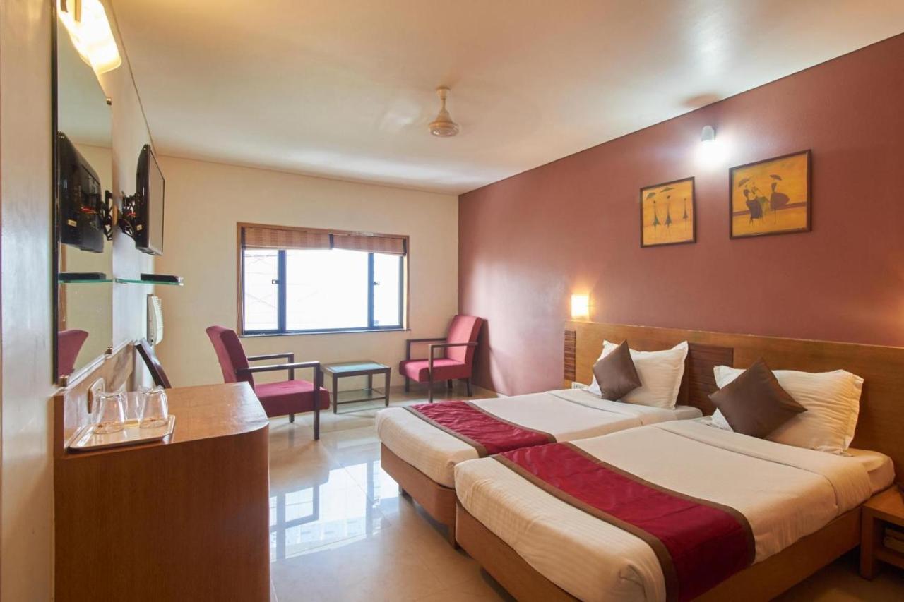 Sukh Hotel - Juhu Mumbai Eksteriør bilde