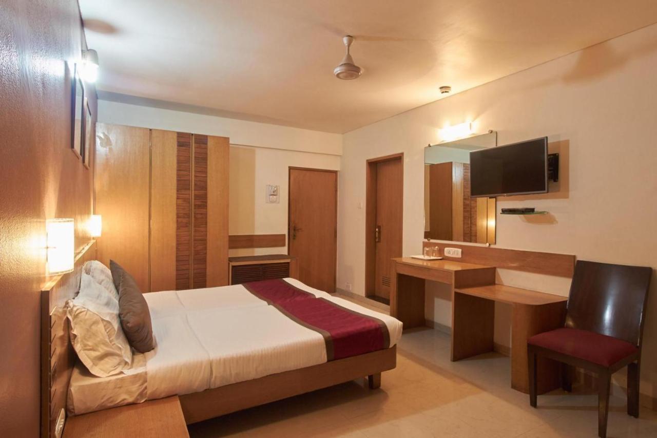 Sukh Hotel - Juhu Mumbai Eksteriør bilde