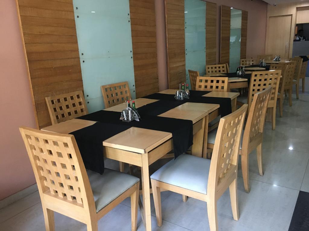 Sukh Hotel - Juhu Mumbai Eksteriør bilde