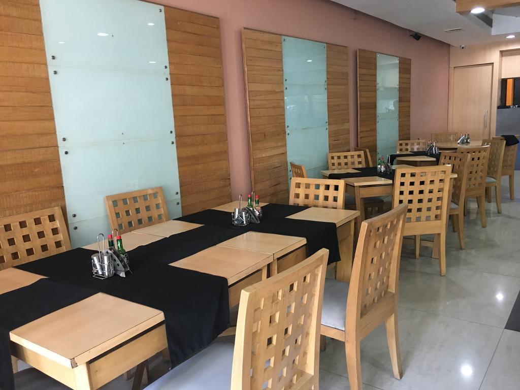 Sukh Hotel - Juhu Mumbai Eksteriør bilde