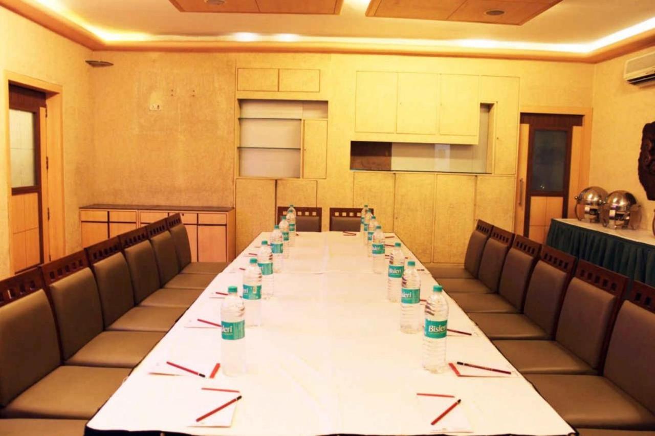 Sukh Hotel - Juhu Mumbai Eksteriør bilde