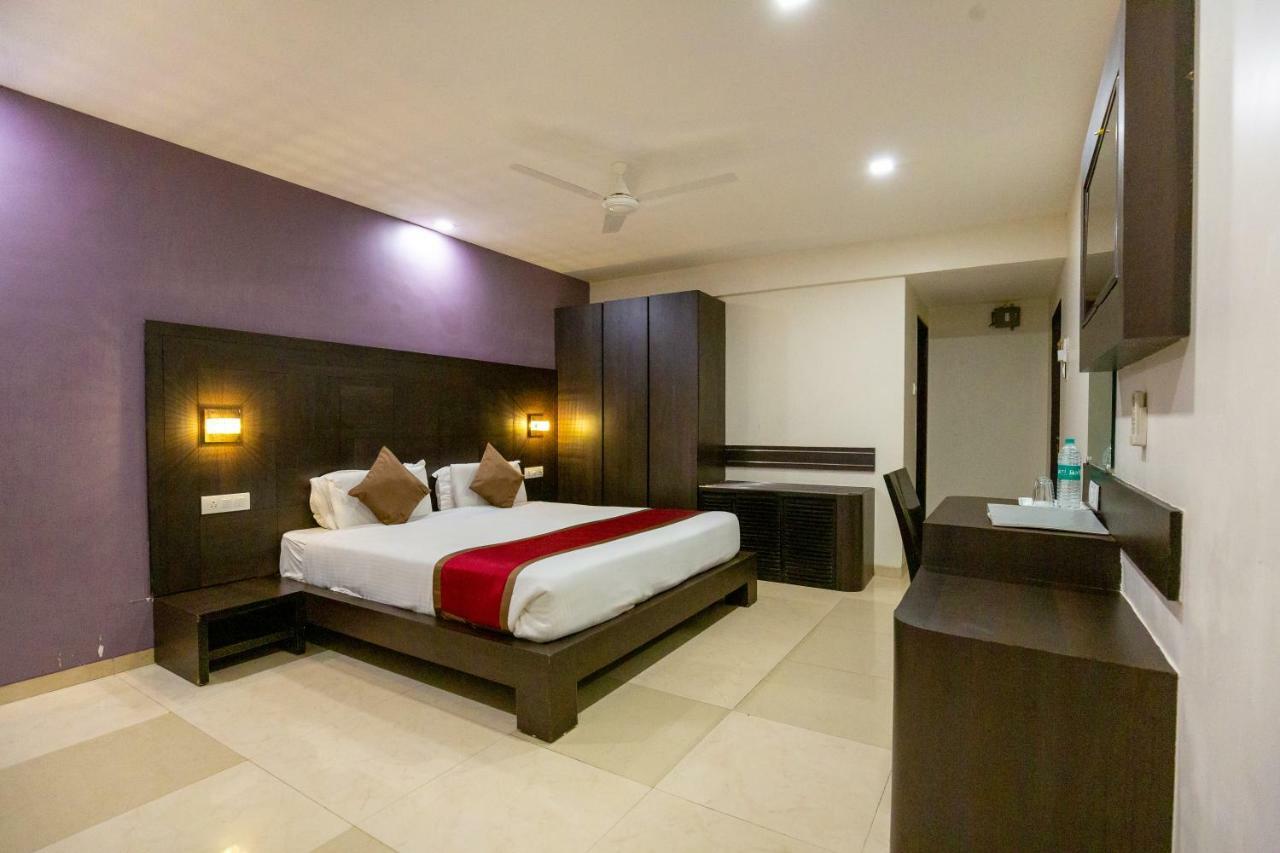 Sukh Hotel - Juhu Mumbai Eksteriør bilde