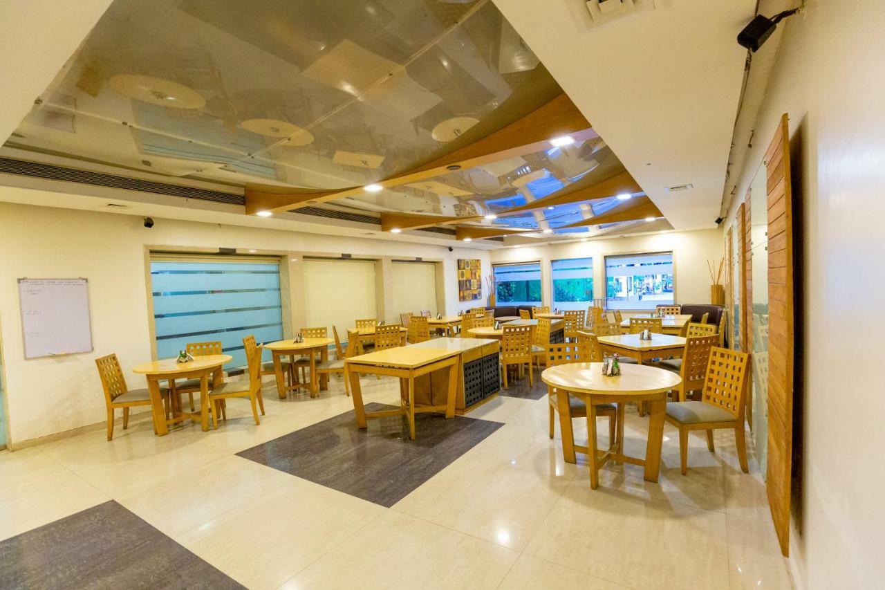 Sukh Hotel - Juhu Mumbai Eksteriør bilde